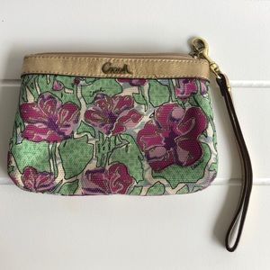 Beautiful Floral Pattern Coach Wristlet wallet / Coin Purse card holder